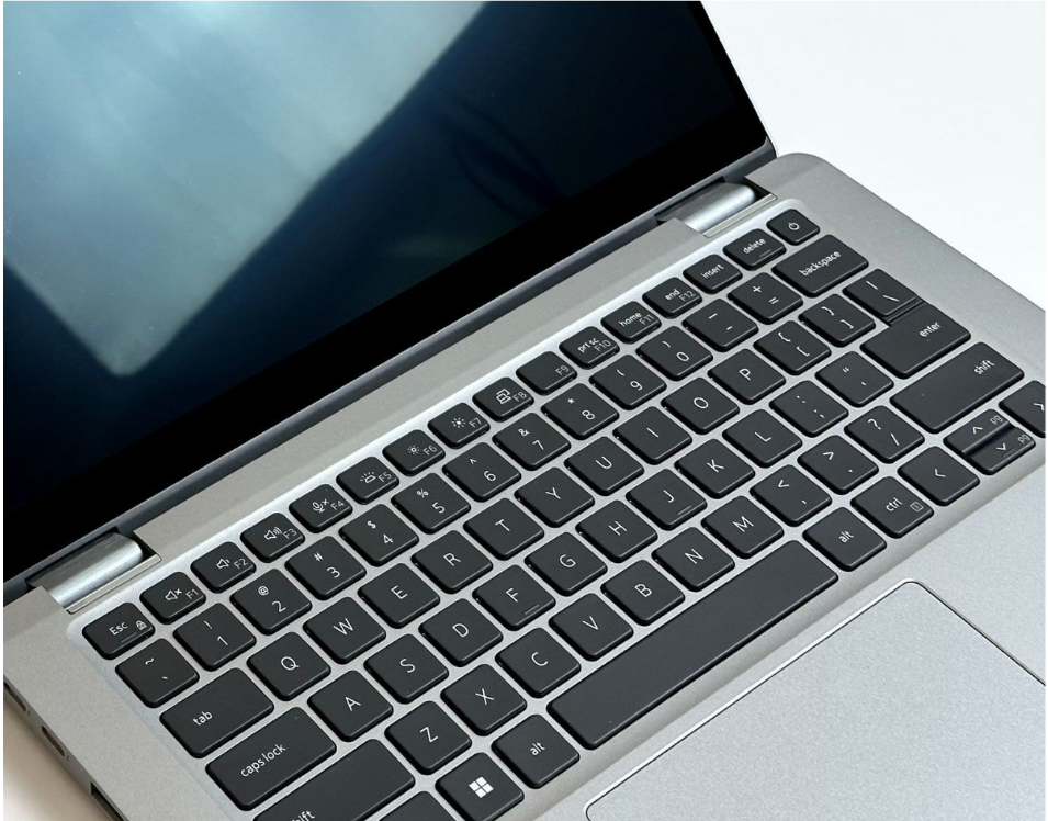 Dell Latitude 5320/ Intel Core i5 1145G7/ Ram 16GB/ SSD 256GB/ Màn hình 13.3 inch FHD (1920 x 1080) IPS