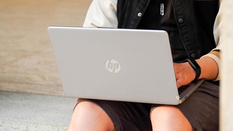 So Sánh Laptop Cũ vs Laptop Mới: Nên Mua Loại Nào?